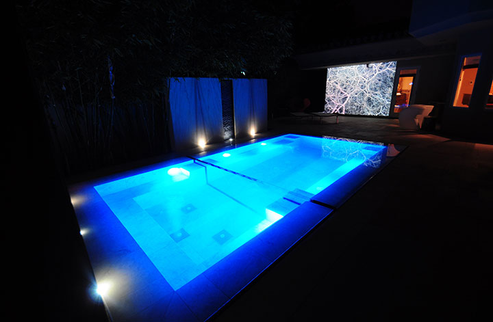 High-Performing Projector Screen | Pool Movie Theater