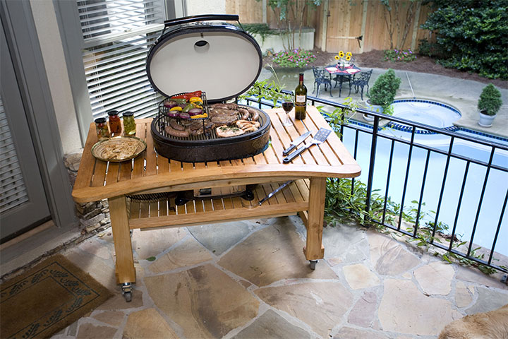 Ceramic Grill Smokers, Outdoor Kitchens