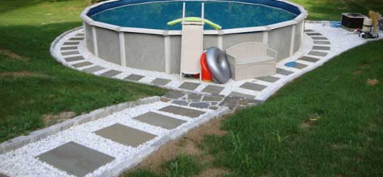 Light Gray Gravel with Slab Steppingstones | Above Ground Pool