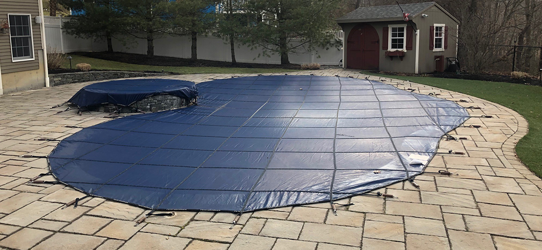 Close a Pool, Winter Pool Cover